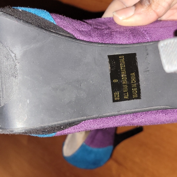 Qupid Size 9 Multicolor round toe pump - Picture 9 of 9